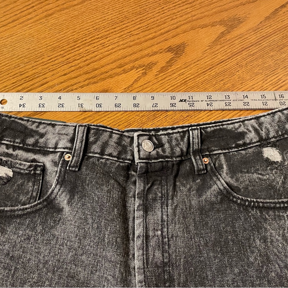 Button fly Black jeans shorts - Picture 10 of 10
